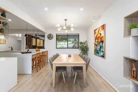 Property photo of 3 Centaur Grove Doncaster East VIC 3109