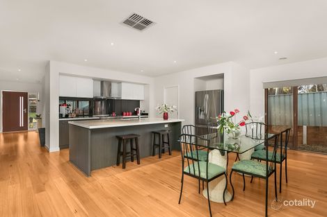 Property photo of 39 Fahey Crescent Yallambie VIC 3085