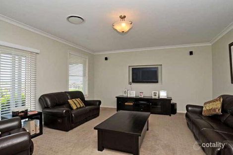 Property photo of 3 Golden Ash Drive Aberglasslyn NSW 2320