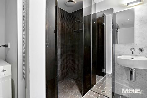 Property photo of 219/539 St Kilda Road Melbourne VIC 3004