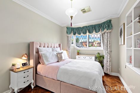 Property photo of 8 Kilee Place Avondale Heights VIC 3034