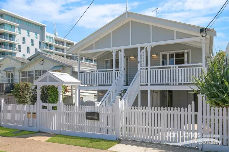 Property photo of 31 Marine Parade Redcliffe QLD 4020