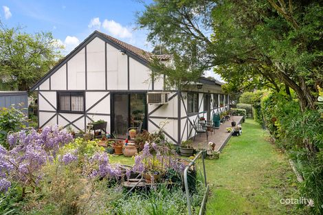 21 Winter St, Gordon, VIC 3345