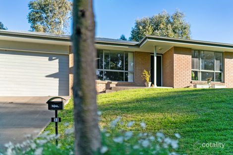 Property photo of 33 Waterside Drive Fletcher NSW 2287