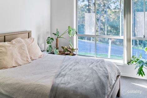 Property photo of 33 Waterside Drive Fletcher NSW 2287