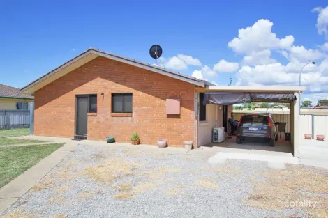 Property photo of 51 Kenny Drive West Tamworth NSW 2340