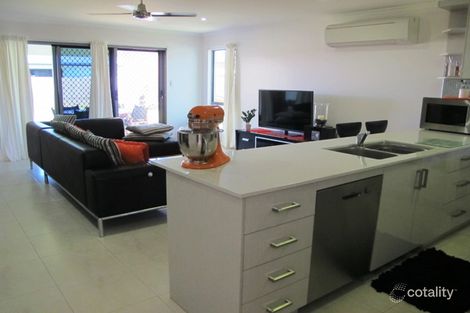 Property photo of 21 Primavera Boulevard Beaconsfield QLD 4740