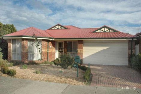 Property photo of 33 Jerilderie Drive Berwick VIC 3806