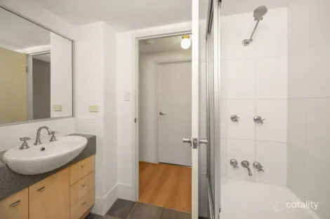 Property photo of 1/69 Coonan Street Indooroopilly QLD 4068