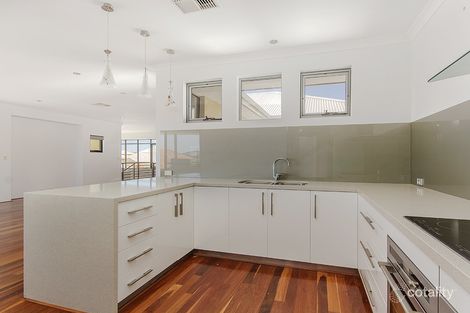 Property photo of 7 Shivery Fairway Secret Harbour WA 6173