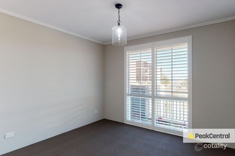 19 Scout Turn, North Coogee, WA 6163