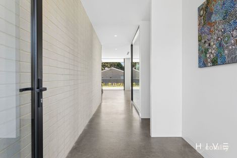 Property photo of 2 Bage Place Mawson ACT 2607