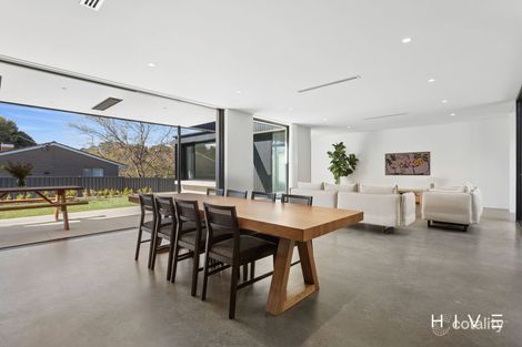 Property photo of 2 Bage Place Mawson ACT 2607