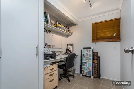 Property photo of 27 Melinda Street Kallangur QLD 4503