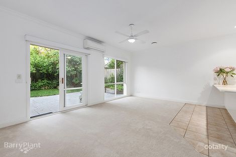 Property photo of 2/13 Peel Street Berwick VIC 3806