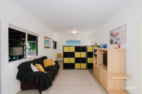 Property photo of 11 Renfrey Place Dawesville WA 6211