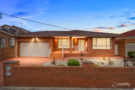 15 ELAINE CL, EPPING, VIC 3076