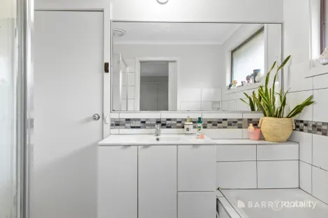 Property photo of 61 Allambanan Drive Bayswater North VIC 3153