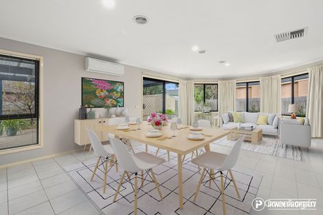 Property photo of 12 Eldershaw Crescent Dunlop ACT 2615