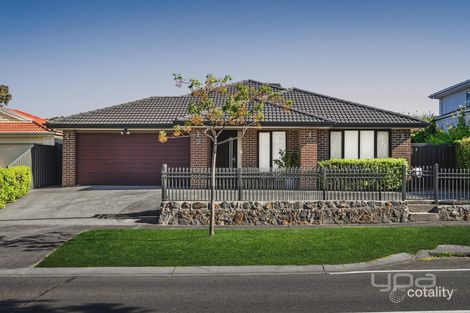 3 Hayfield Rd, Roxburgh Park, VIC 3064