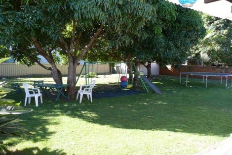 9 Karbunya St, Mermaid Waters, QLD 4218