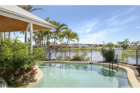 Property photo of 86 Cypress Drive Broadbeach Waters QLD 4218