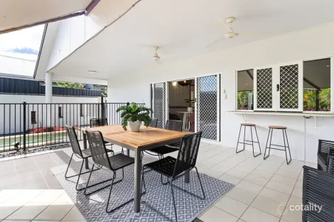 Property photo of 9 Lookout Terrace Trinity Beach QLD 4879
