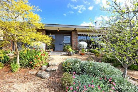 Property photo of 17 Stanlake Rise Templestowe Lower VIC 3107
