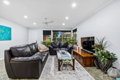 Property photo of 10 Coaker Drive Emerald QLD 4720