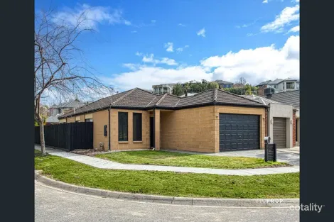 24 Hammerwood Grn, Beaconsfield, VIC 3807