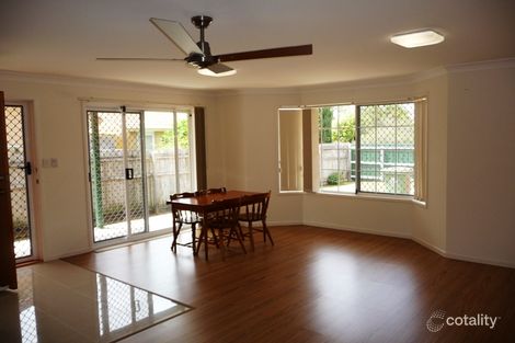 Property photo of 2/38 Kenny Drive Labrador QLD 4215