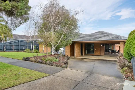 25 Preston Ave, Endeavour Hills, VIC 3802