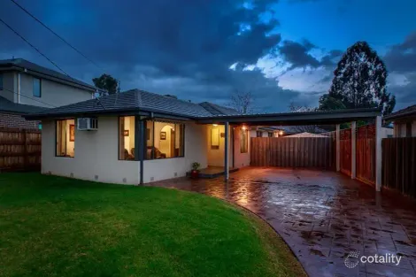 13 GROGAN CT, BAYSWATER, VIC 3153