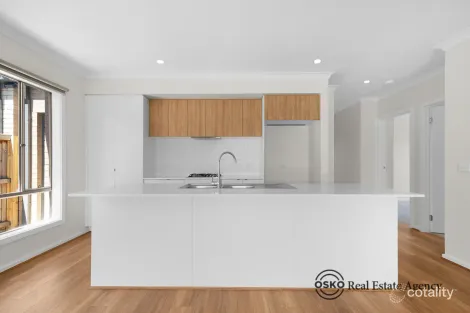 Property photo of 18 Pandorea Street Beveridge VIC 3753