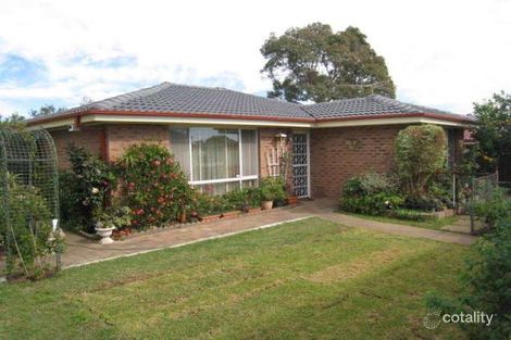 14 Geelong Cres, St Johns Park, NSW 2176