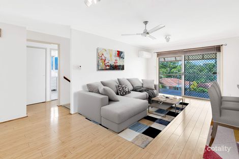 Property photo of 2/24 Corunna Crescent Ashmore QLD 4214