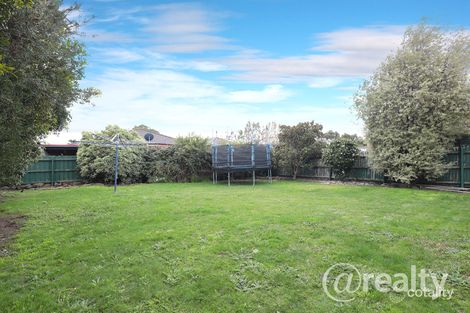 Property photo of 31 Glenaire Crescent Cranbourne West VIC 3977