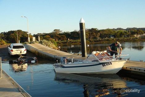 Property photo of 8 Ryberg Road American River SA 5221