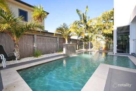 Property photo of 10 Tarawa Street Parrearra QLD 4575