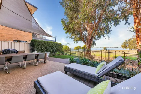 Property photo of 2/10 Luton Drive Yarrawonga VIC 3730