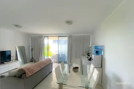 Property photo of 204/2 East Quay Drive Biggera Waters QLD 4216