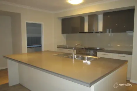 Property photo of 13 Chagall Parade Clyde North VIC 3978