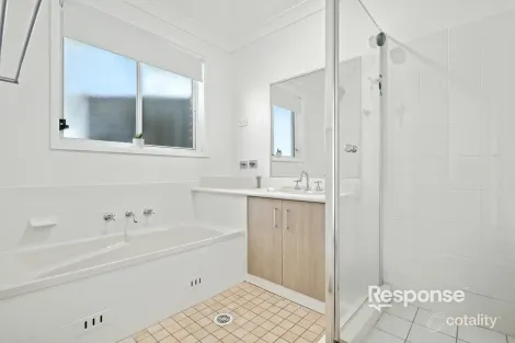 Property photo of 3 Rosea Place Glenmore Park NSW 2745