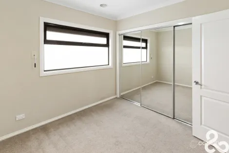 Property photo of 4/105 Purinuan Road Reservoir VIC 3073