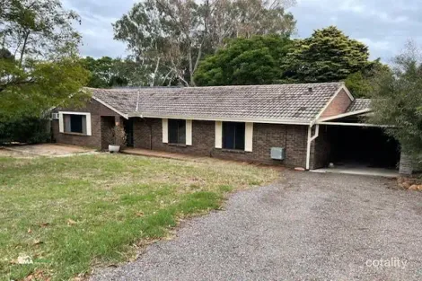 7 Avonia Rd, Kalamunda, WA 6076