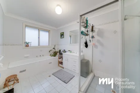 Property photo of 2/103 Thunderbolt Drive Raby NSW 2566
