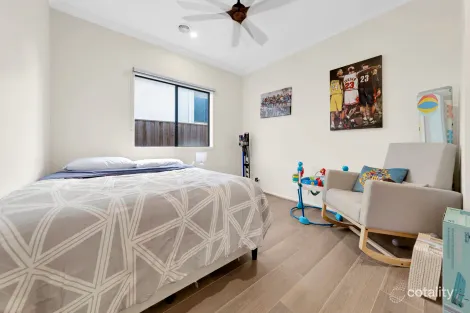 Property photo of 25 Bexley Terrace Donnybrook VIC 3064