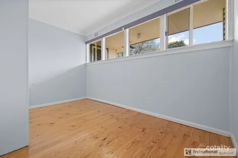 Property photo of 16 White Street West Bathurst NSW 2795