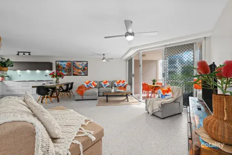 Property photo of 11/33 Beach Parade Surfers Paradise QLD 4217