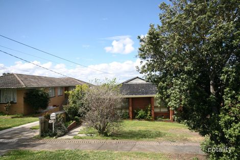 6 Royal Cres, Hamlyn Heights, VIC 3215